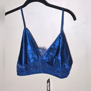 NWT Fredricks Of Hollywood Delphine Lace Lined Satin Bralette, Small